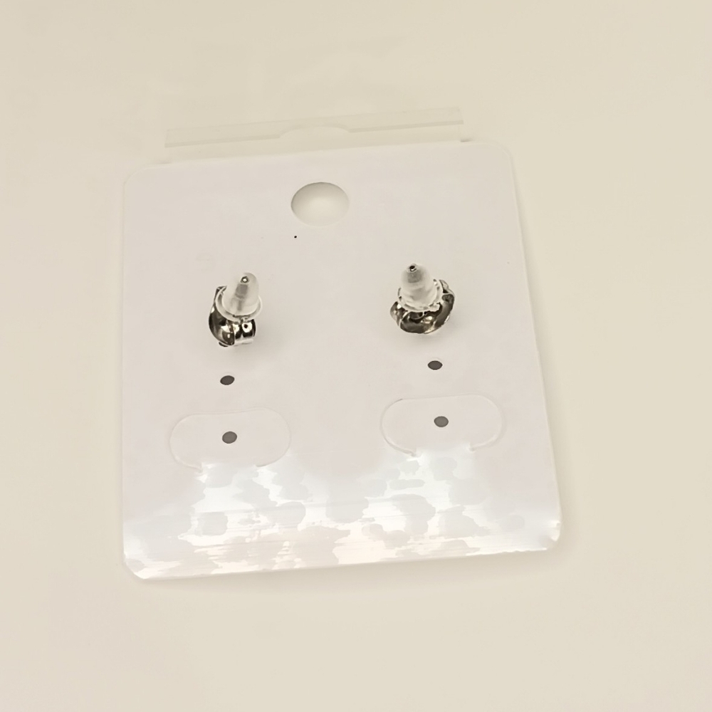NWT Stainless Steel Heart Earrings - Picture 3 of 5